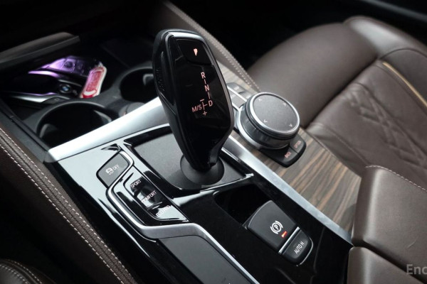 2020 BMW 5 серии с пробегом 84 628 км