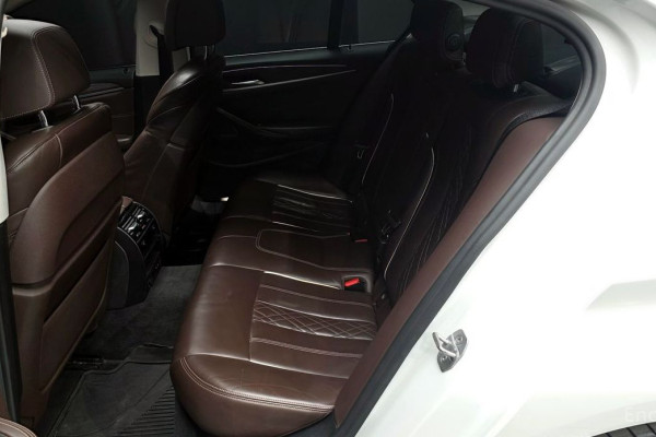 2020 BMW 5 серии с пробегом 84 628 км