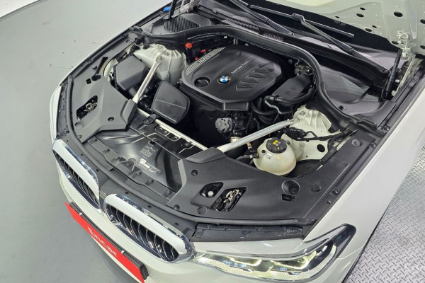 2020 BMW 5 серии с пробегом 42 001 км