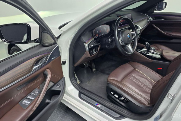 2020 BMW 5 серии с пробегом 42 001 км