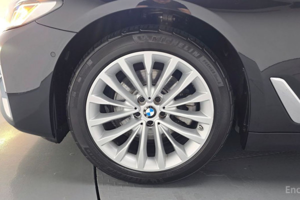 2021 BMW 5 серии с пробегом 90 699 км