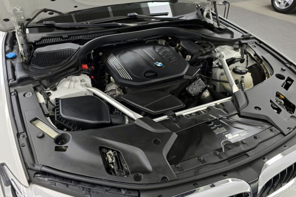 2019 BMW 5 серии с пробегом 67 621 км