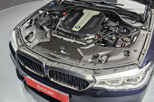 2018 BMW 5 серии с пробегом 111 339 км