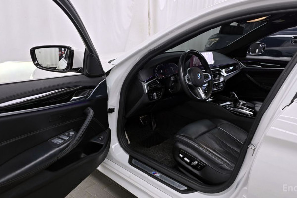 2019 BMW 5 серии с пробегом 67 621 км