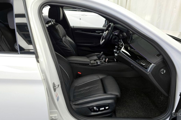 2019 BMW 5 серии с пробегом 67 621 км