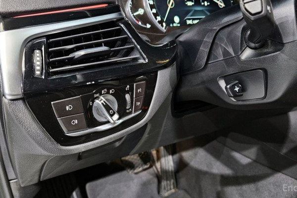 2019 BMW 5 серии с пробегом 121 179 км