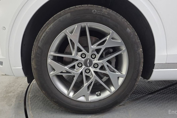 2021 Genesis GV70 с пробегом 46 151 км