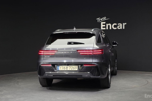 2021 Genesis GV70 с пробегом 71 572 км