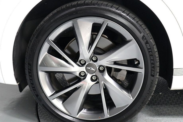 2021 Genesis GV70 с пробегом 82 709 км