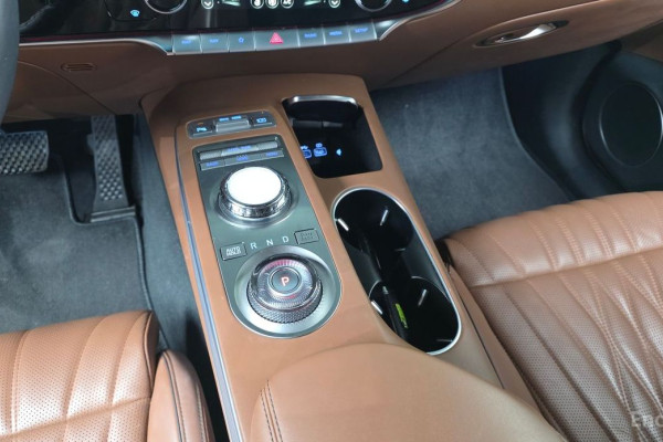 2021 Genesis GV70 с пробегом 46 151 км