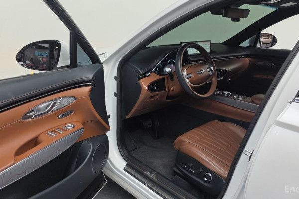 2021 Genesis GV70 с пробегом 46 151 км