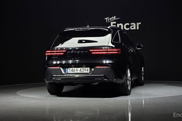 2021 Genesis GV70 с пробегом 66 552 км