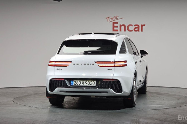 2021 Genesis GV70 с пробегом 63 731 км