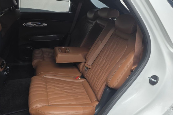 2021 Genesis GV70 с пробегом 46 151 км