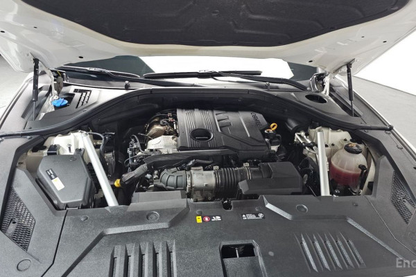 2021 Genesis GV70 с пробегом 63 731 км