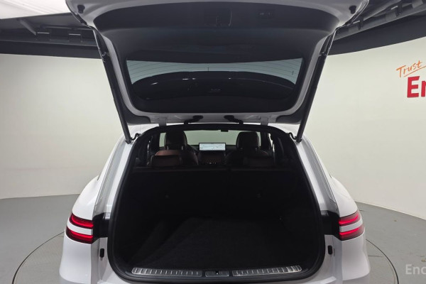 2021 Genesis GV70 с пробегом 46 151 км