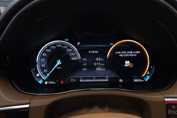 2021 Genesis GV70 с пробегом 98 635 км