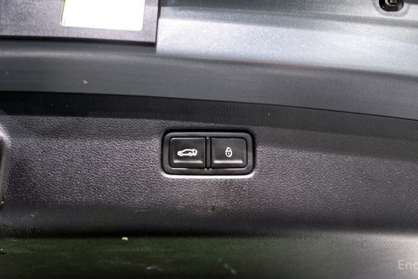 2022 Genesis GV70 с пробегом 51 909 км