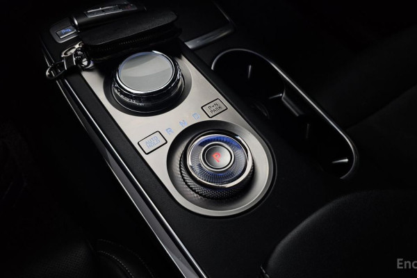 2021 Genesis GV70 с пробегом 66 552 км