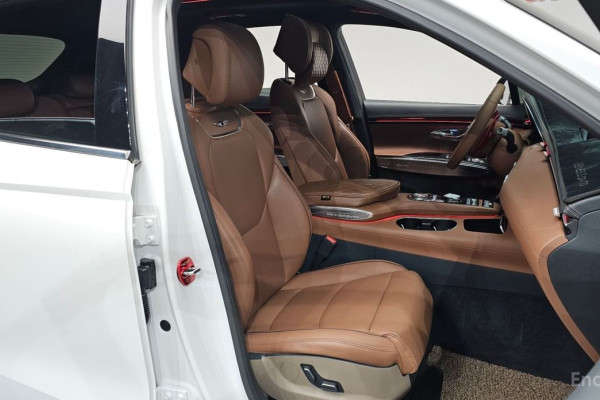 2021 Genesis GV70 с пробегом 63 731 км