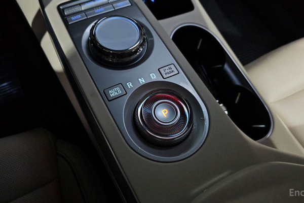 2023 Genesis GV70 с пробегом 60 794 км