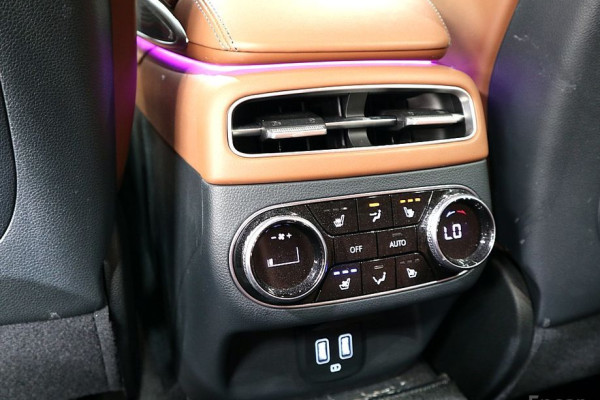 2021 Genesis GV70 с пробегом 82 709 км