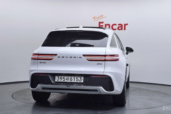 2022 Genesis GV70 с пробегом 60 040 км