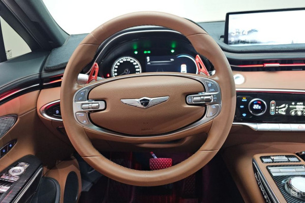 2021 Genesis GV70 с пробегом 63 731 км