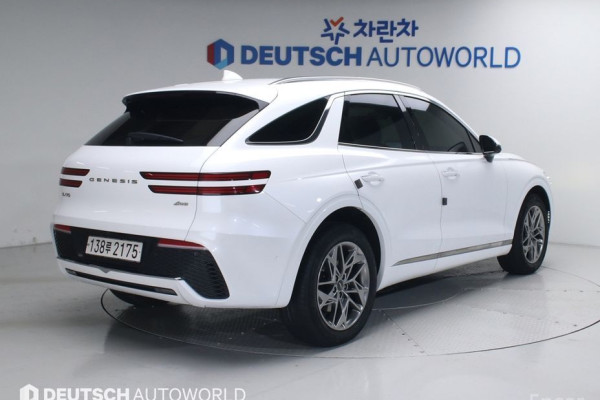 2021 Genesis GV70 с пробегом 61 446 км