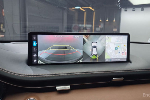 2021 Genesis GV70 с пробегом 98 635 км