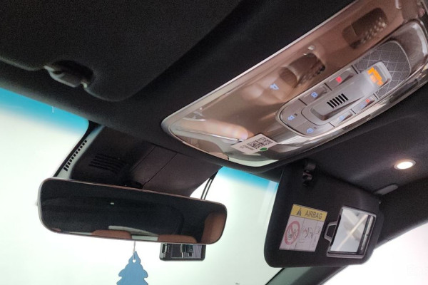 2021 Genesis GV70 с пробегом 49 443 км