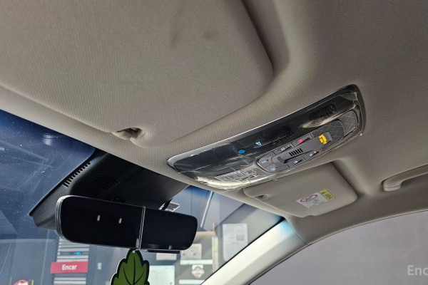 2021 Genesis GV70 с пробегом 66 552 км