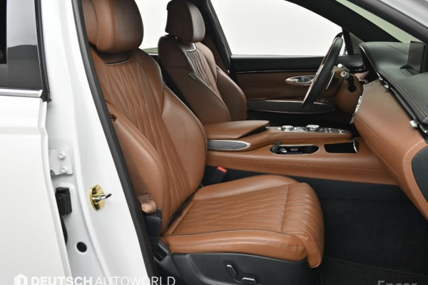 2021 Genesis GV70 с пробегом 61 446 км