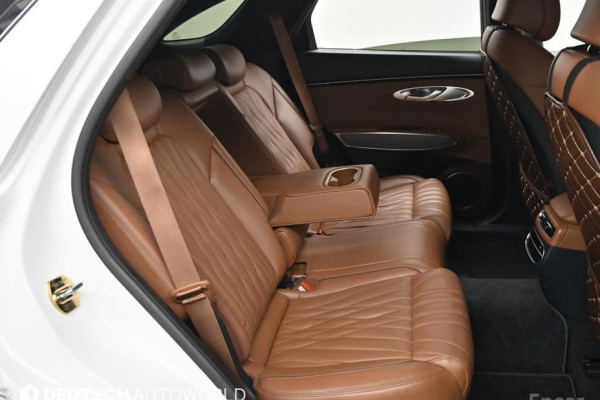 2021 Genesis GV70 с пробегом 61 446 км