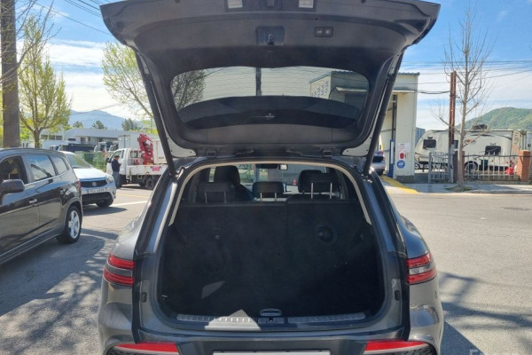 2021 Genesis GV70 с пробегом 88 946 км