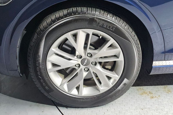 2021 Genesis GV70 с пробегом 65 627 км