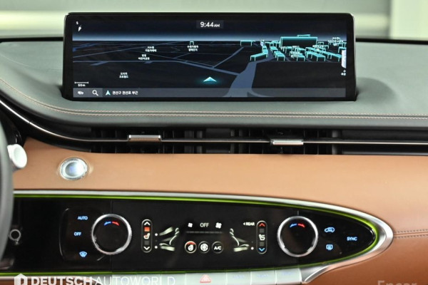 2021 Genesis GV70 с пробегом 61 446 км