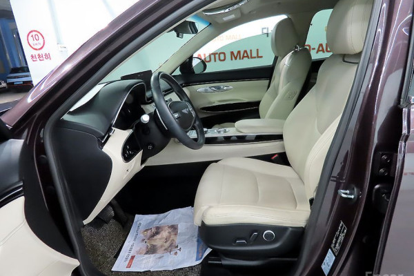 2021 Genesis GV70 с пробегом 48 232 км