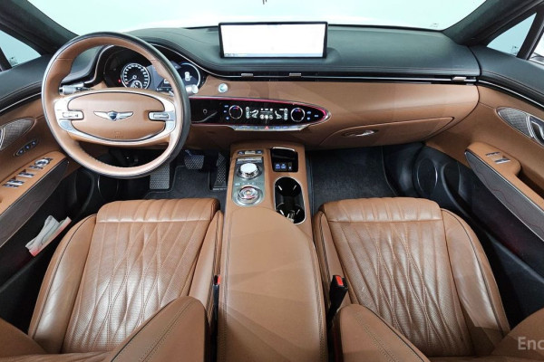2022 Genesis GV70 с пробегом 55 548 км