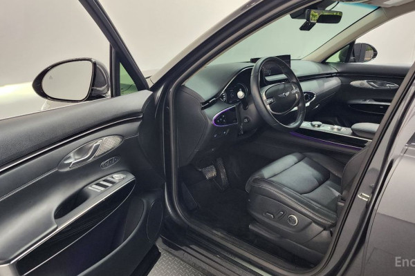 2021 Genesis GV70 с пробегом 58 350 км