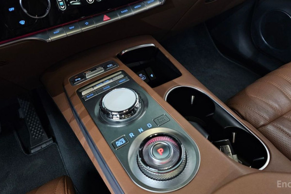 2022 Genesis GV70 с пробегом 55 548 км