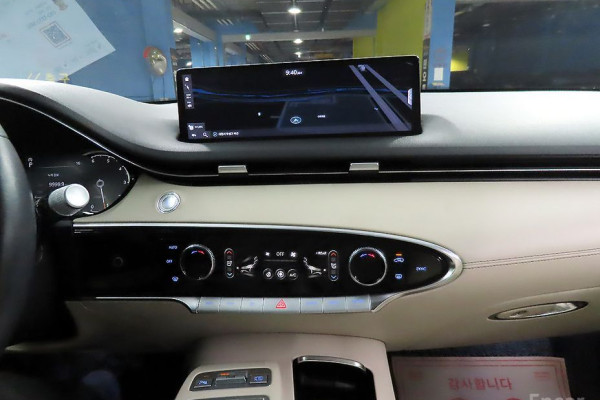 2021 Genesis GV70 с пробегом 48 232 км