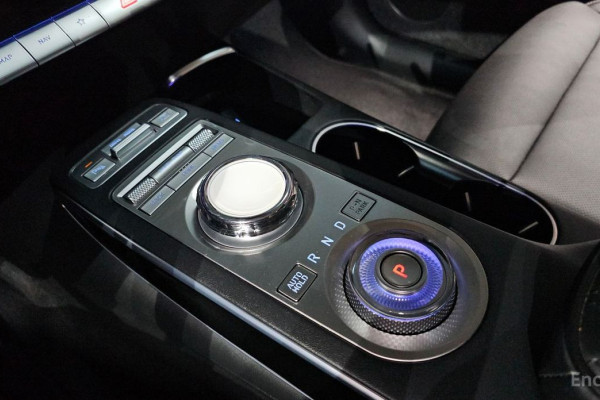 2021 Genesis GV70 с пробегом 65 627 км