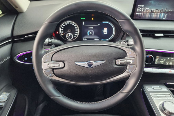 2021 Genesis GV70 с пробегом 58 350 км