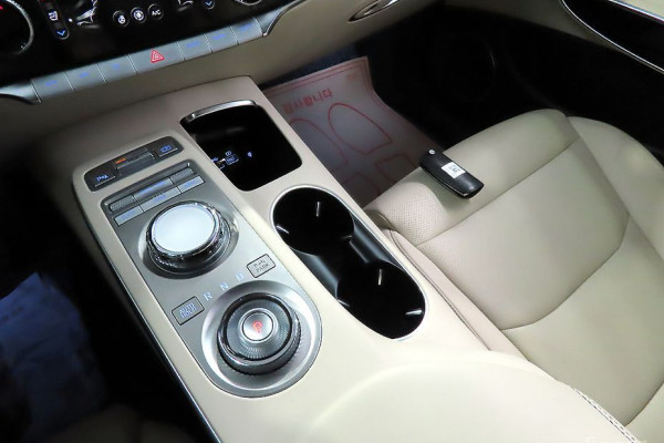 2021 Genesis GV70 с пробегом 48 232 км