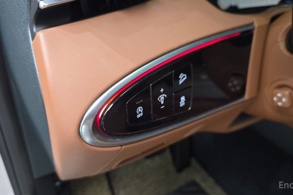 2022 Genesis GV70 с пробегом 73 559 км