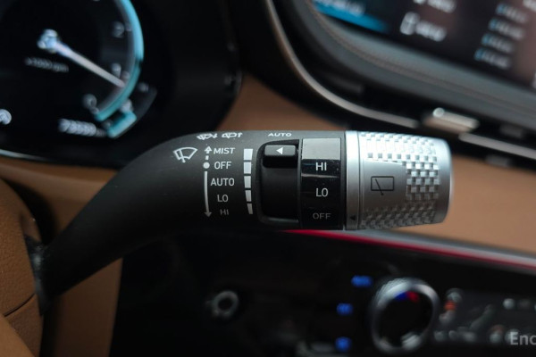 2022 Genesis GV70 с пробегом 73 559 км