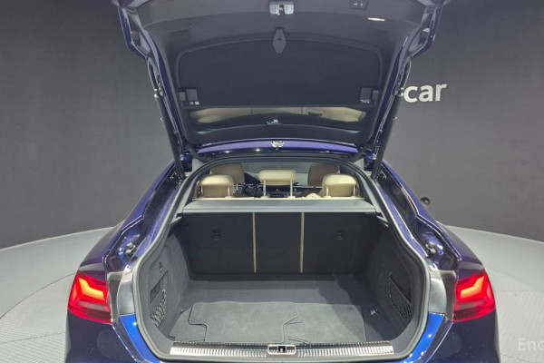 2023 Audi A5 с пробегом 10 075 км