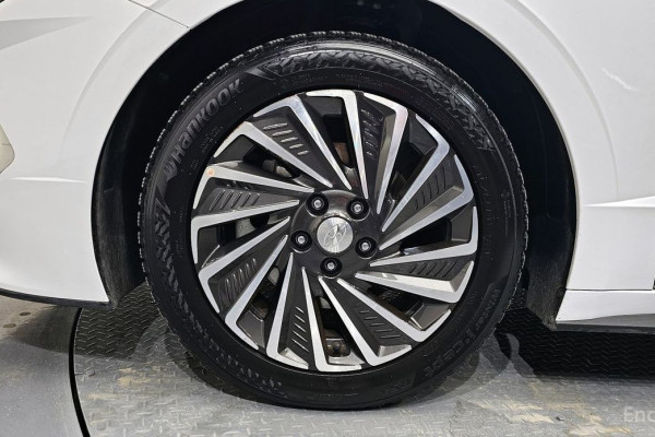 2022 Hyundai Sonata с пробегом 13 407 км