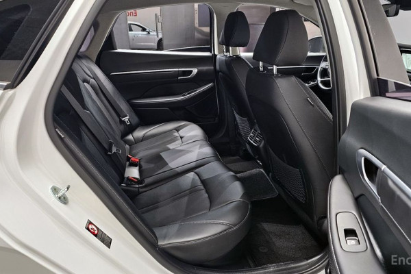 2022 Hyundai Sonata с пробегом 13 407 км